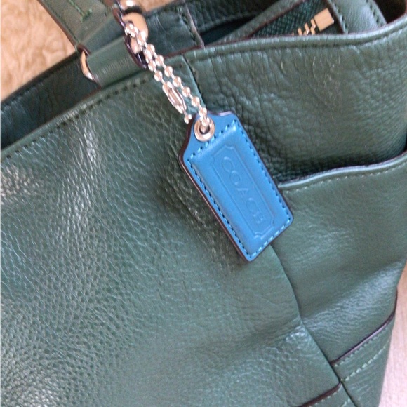 Ladies teal Coach leather handbag. - Picture 9 of 10